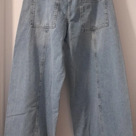 ME +EM Relaxed Wide Leg Jeans Squared Rear Pockets Excellent Sz28